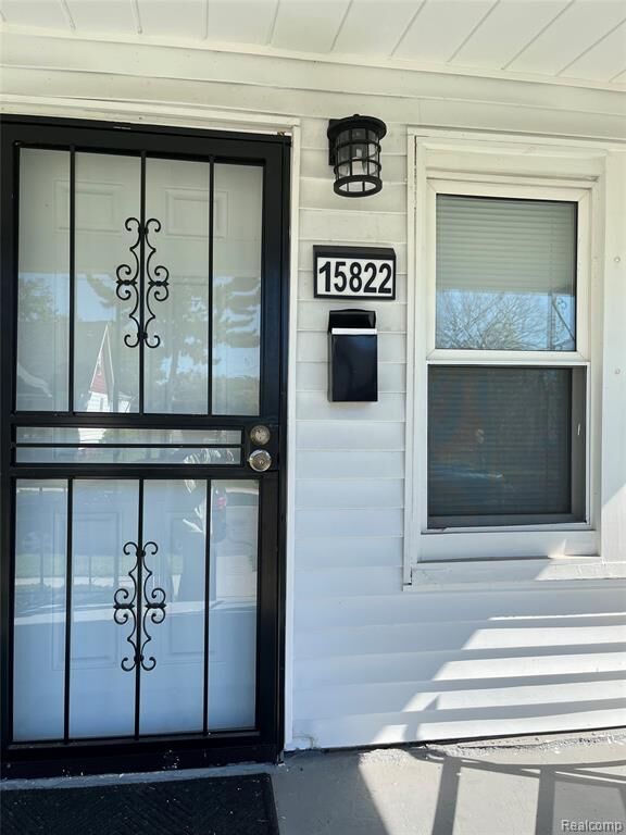 Property Photo: 15822 Quincy Street MI 48238 1384
