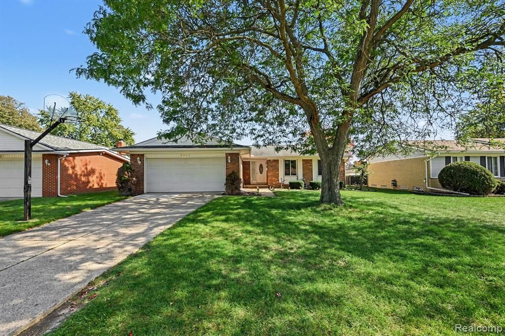 Property Photo: 6944 Bunkerhill Lane MI 48187 3034