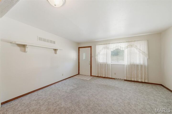 Property Photo:  486 Scenic Drive  MO 63137 