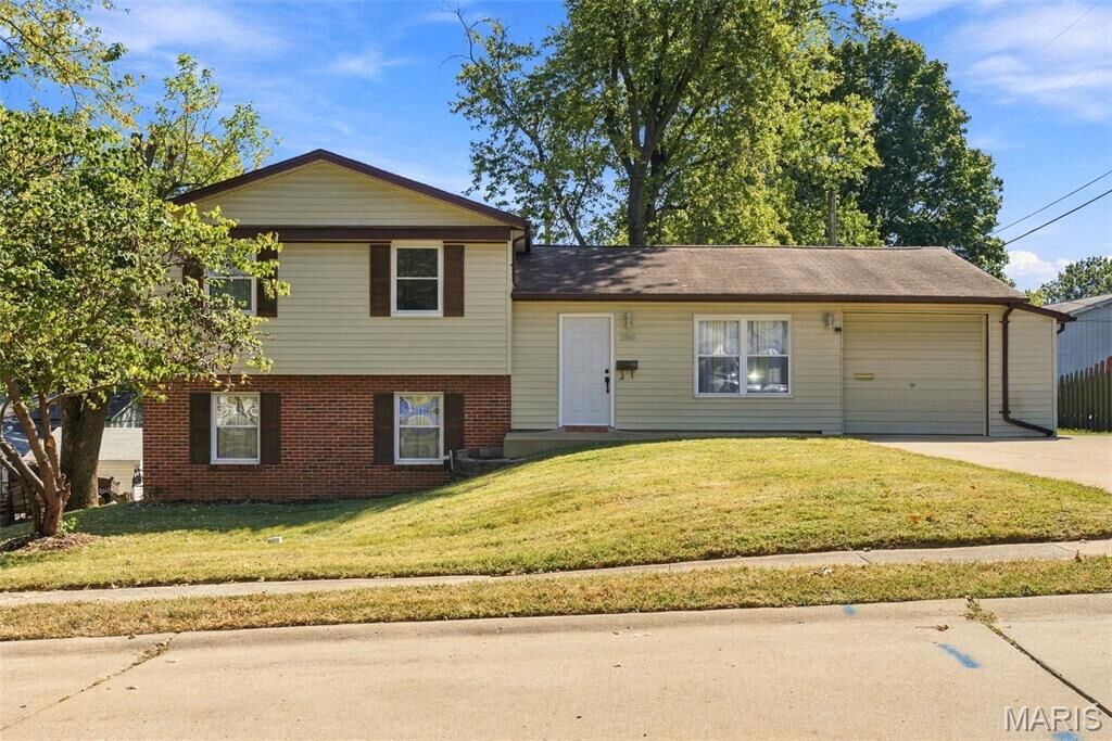 Property Photo:  3380 Bristol Hall Drive  MO 63044 