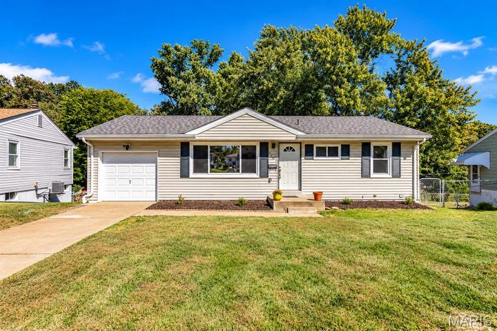 Property Photo:  7601 General Sheridan Lane  MO 63123 