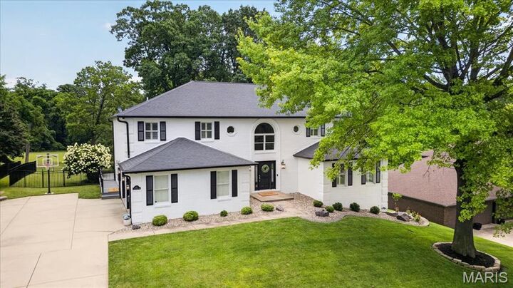 Property Photo: 210 S Fairway Drive IL 62223