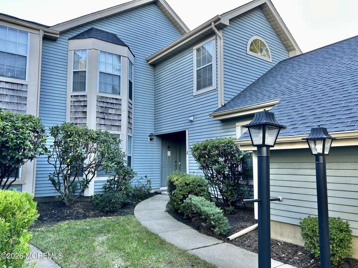 Property Photo:  24 Edinburgh Drive  NJ 08831 