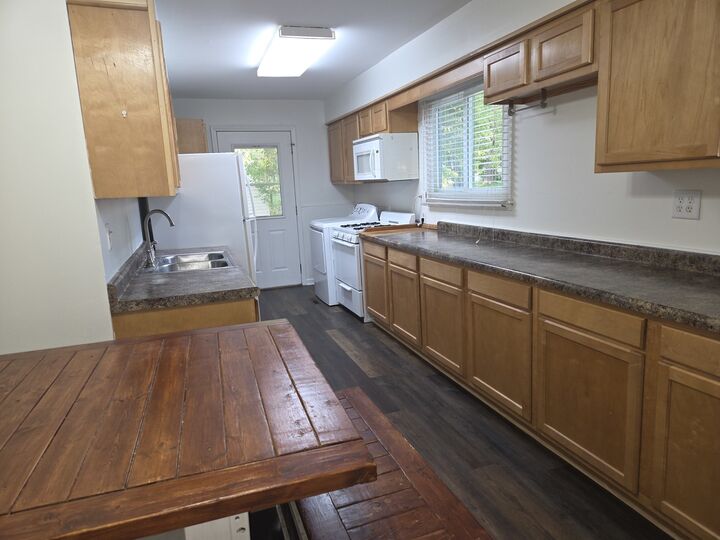 Property Photo:  207 Caddy Avenue  IL 60110 