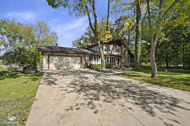 Property Photo:  3501 Greenmeadow Lane  IL 60431 