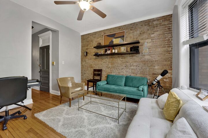 Property Photo:  616 S Loomis Street 3  IL 60607 