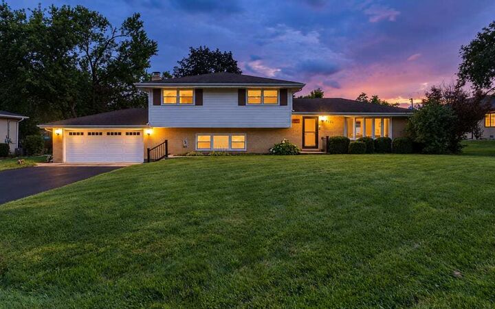 Property Photo: 6121 James Street IL 60477