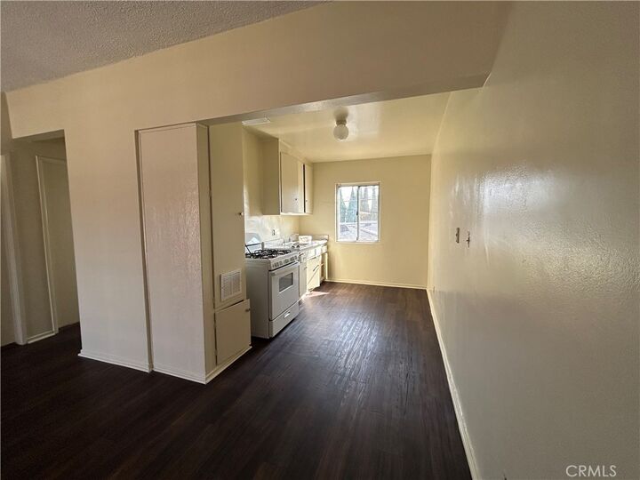 Property Photo:  325 W Carson Street 9  CA 90745 
