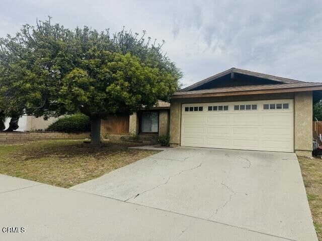 Property Photo: 2446 Scoter Avenue CA 93003