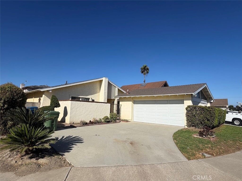 Property Photo:  10923 Slater  CA 92708 