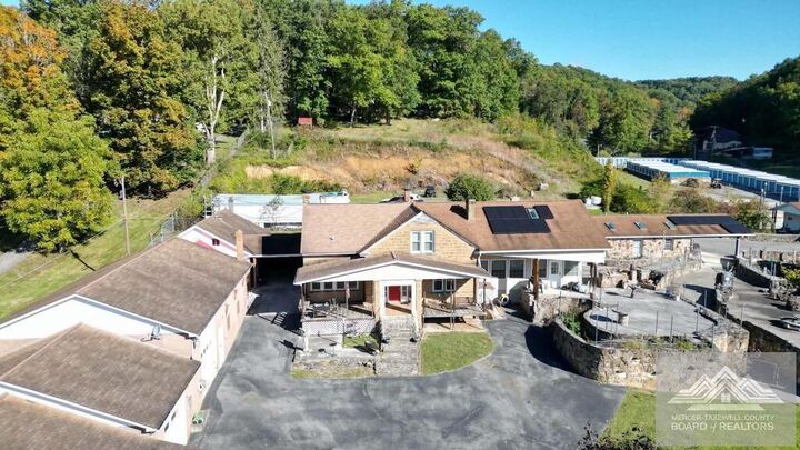 Property Photo:  1140 Glenwood Park Rd  WV 24739 