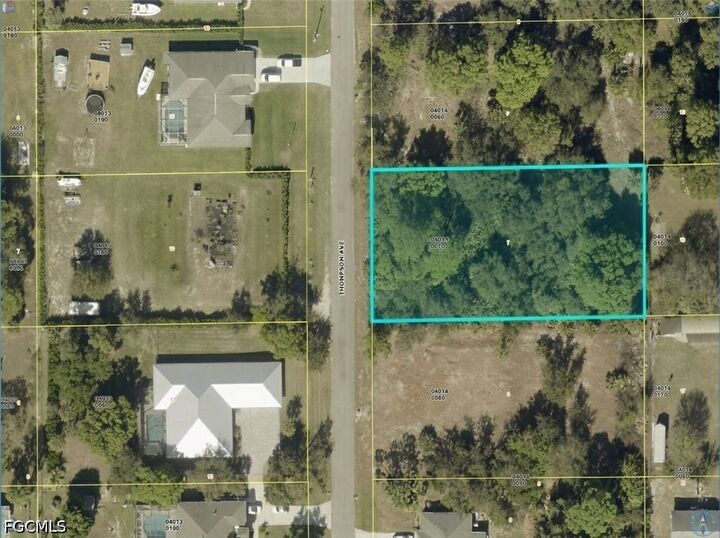 Property Photo:  510 Thompson Avenue  FL 33972 