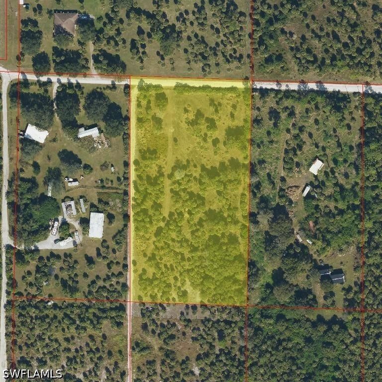 Property Photo:  1806 Benton Road  FL 34117 
