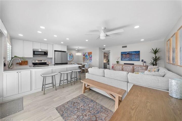 Property Photo:  3200 Gulf Shore Blvd N 107  FL 34103 