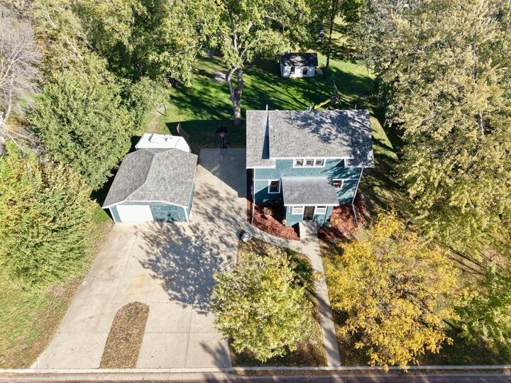 Property Photo: 609 6th Avenue MN 56159
