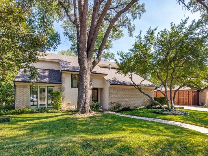 Property Photo:  3722 Wooded Creek Drive  TX 75244 