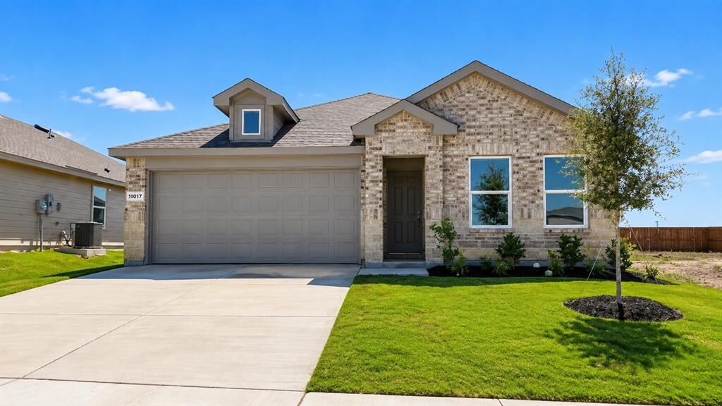 Property Photo: 11017 Lone Ranger Lane TX 76036