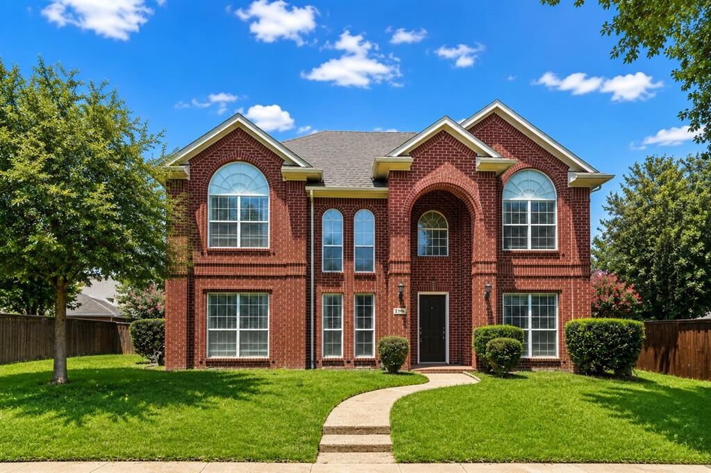 Property Photo:  2405 Grimsby Court  TX 75025 