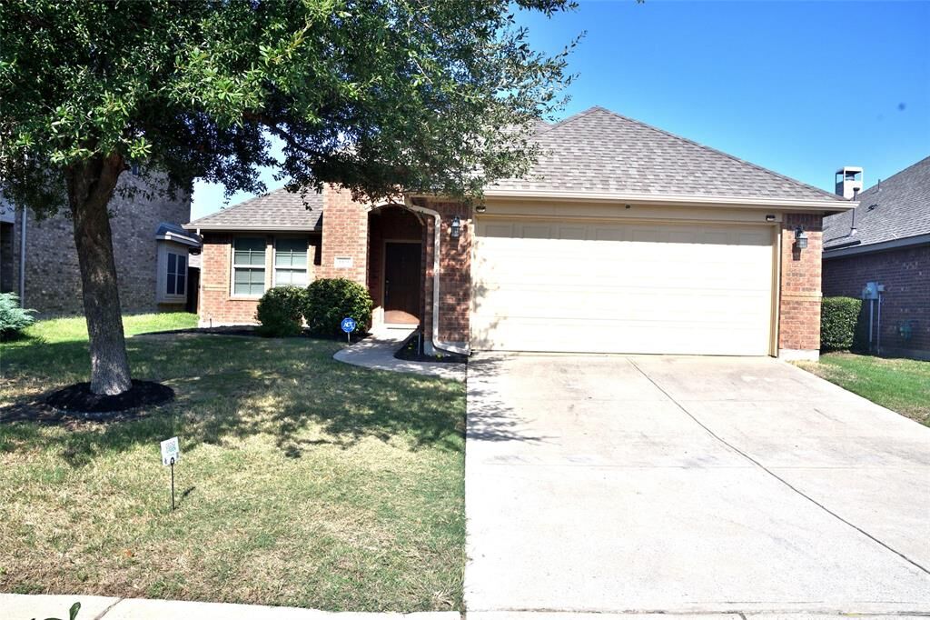 Property Photo:  1405 Villa Paloma Boulevard  TX 75068 