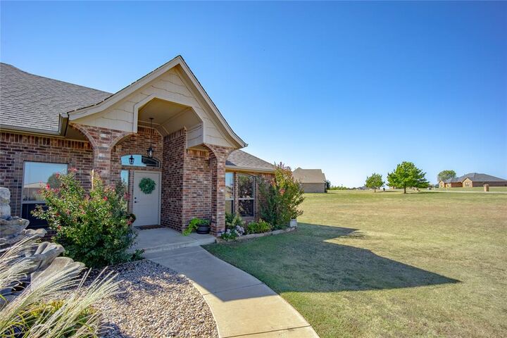 Property Photo: 2293 County Road 1311 OK 73010