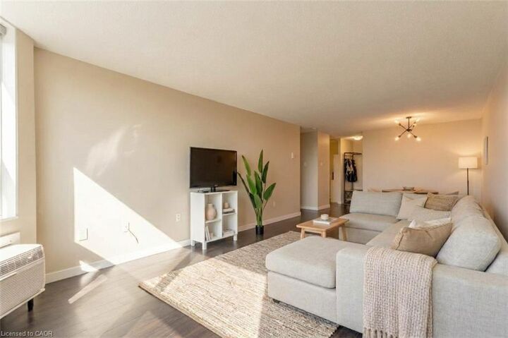 Property Photo:  55 Green Valley Drive 1508  ON N2P 1Z6 