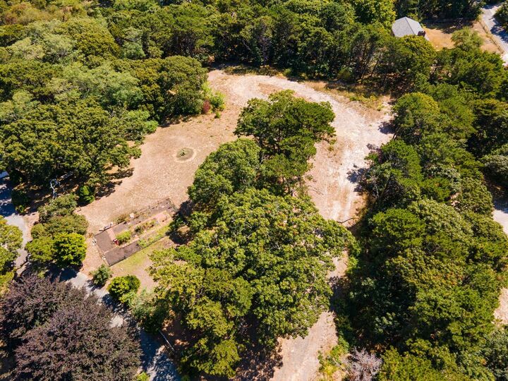 Property Photo: 7 Arrowhead Farm Road MA 02666