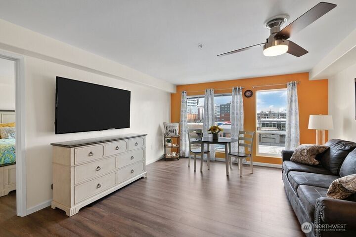 Property Photo:  2818  Grand Avenue B501  WA 98201 
