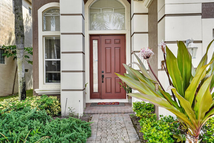 Property Photo: 1036 Grove Park Circle FL 33436