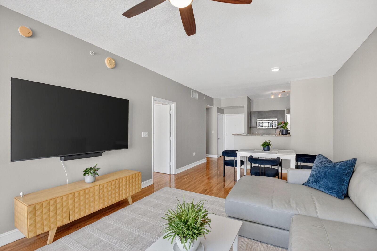 Property Photo:  550 Okeechobee Boulevard 821  FL 33401 