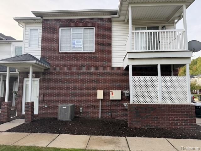 Property Photo: 5457 Twin Oaks Drive MI 48314