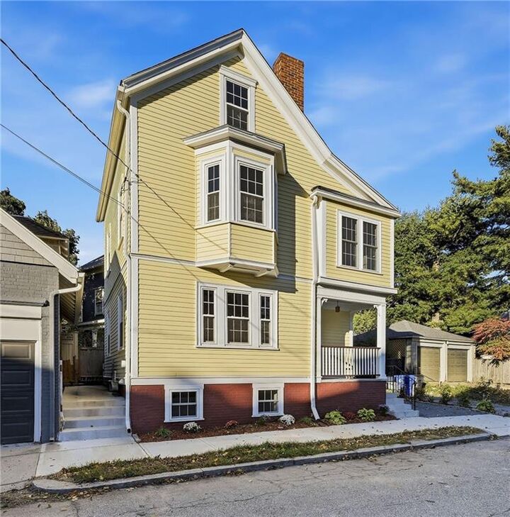 Property Photo:  20 Nisbet Street  RI 02906 