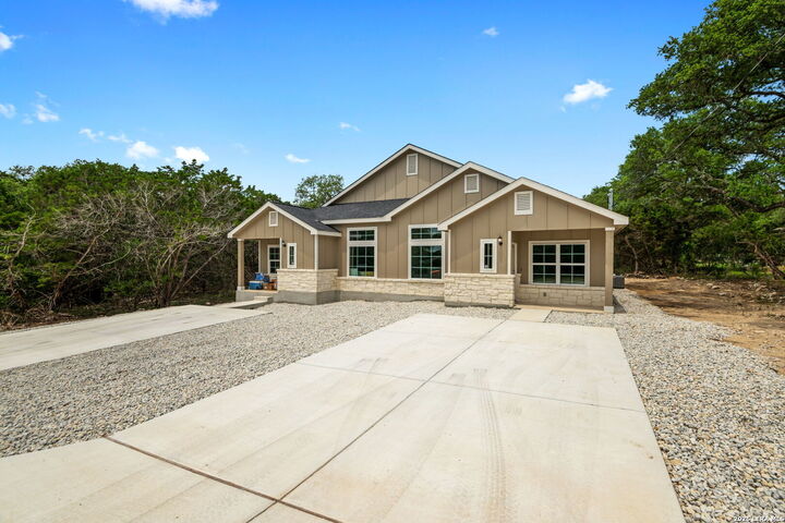 Property Photo:  2908 Puter Creek Rd B  TX 78070 