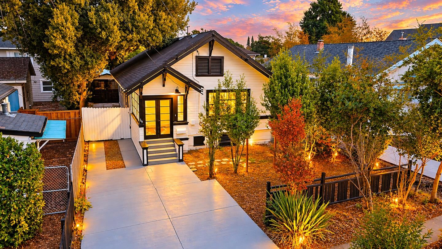 Property Photo:  149 Dutton Avenue  CA 94577 