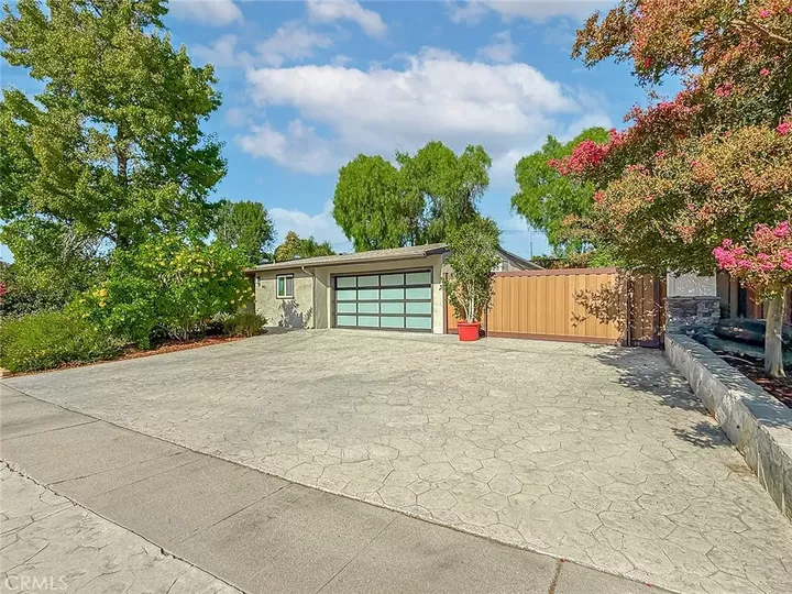Property Photo:  743 Spalding Street  CA 91360 