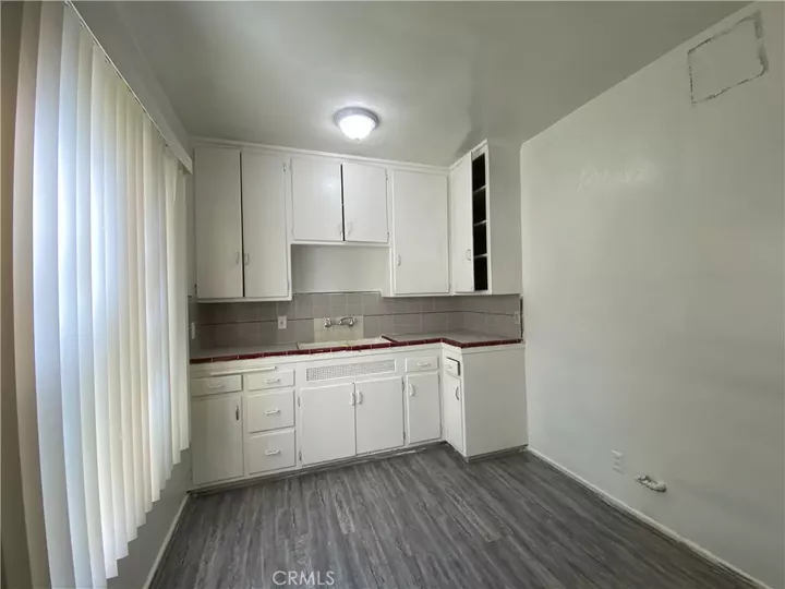 Property Photo:  516 E Lomita Avenue 2  CA 91205 