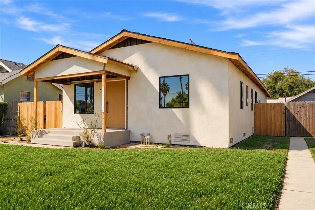 Property Photo: 3895 3rd CA 90008