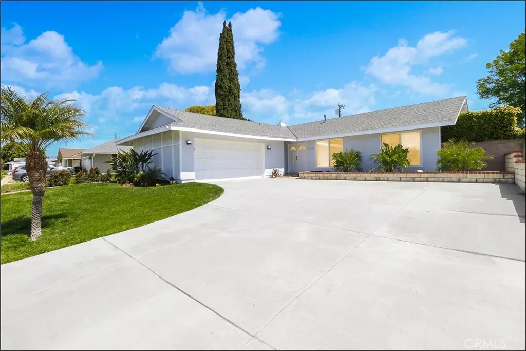 Property Photo:  24136 Palmek  CA 92630 