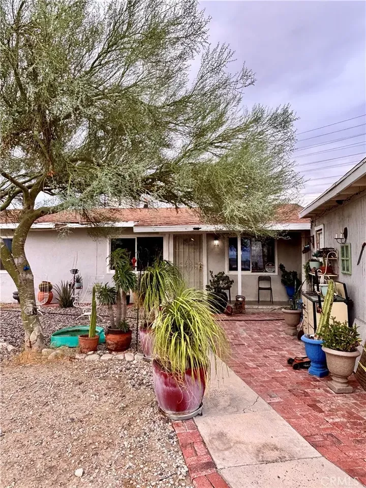 Property Photo: 64380 Thumb CA 92258