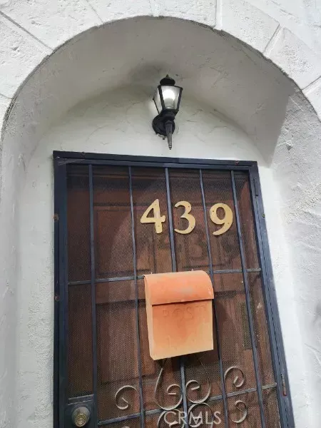 Property Photo: 439 N Norton Avenue CA 90004