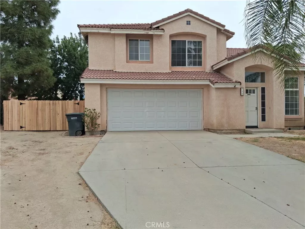 Property Photo: 828 Greenwich Court CA 92545