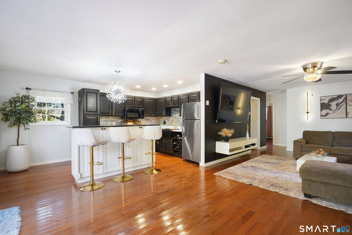 Property Photo:  10 Brook Drive  CT 06812 