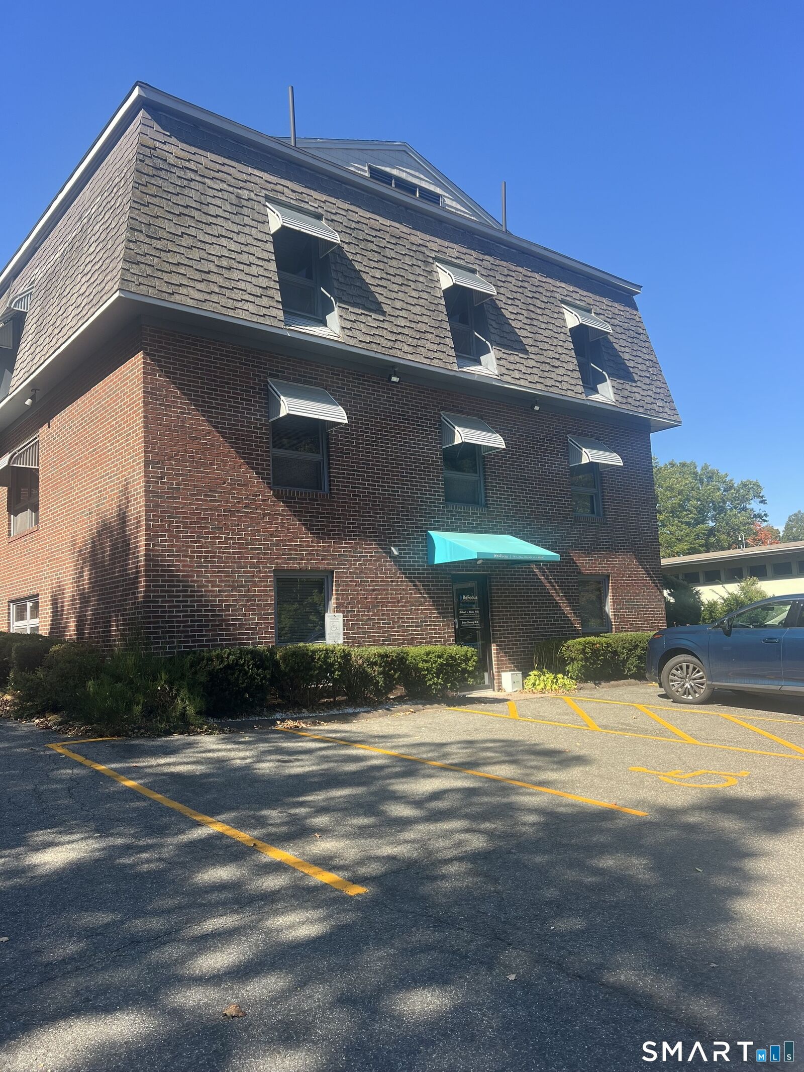 Property Photo:  12 Curtis Street  CT 06450 