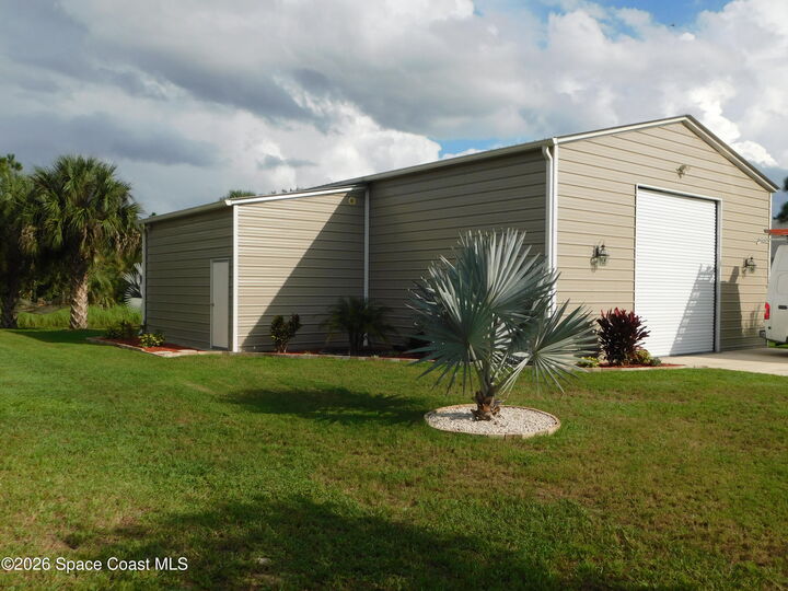 Property Photo:  2937 Fowler Avenue SW  FL 32908 
