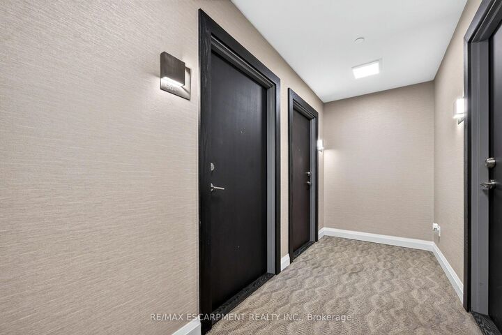 Property Photo:  385 Winston Road 804  ON L3M 0J3 