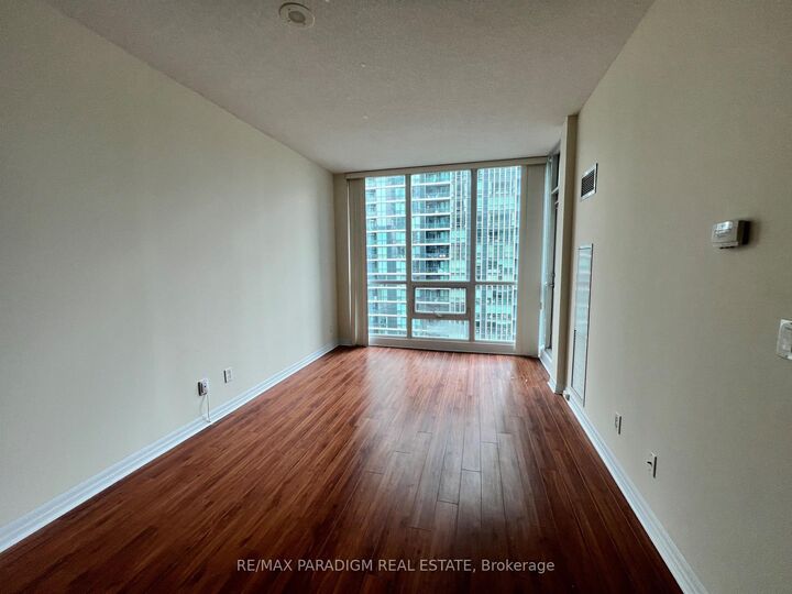 Property Photo:  16 Yonge Street 2213  ON M5E 2A1 