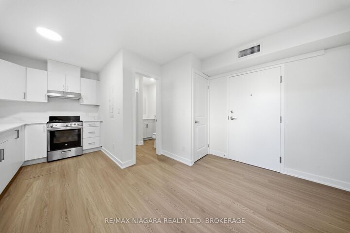 Property Photo:  140 Church Street B02  ON L2R 3E4 
