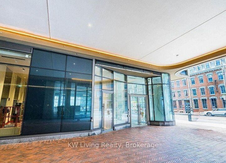 Property Photo: 88 Queen Street E 5609 ON M5C 0B6