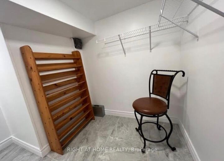 Property Photo: 96 Simcoe Street Lower Unit ON L0K 1A0