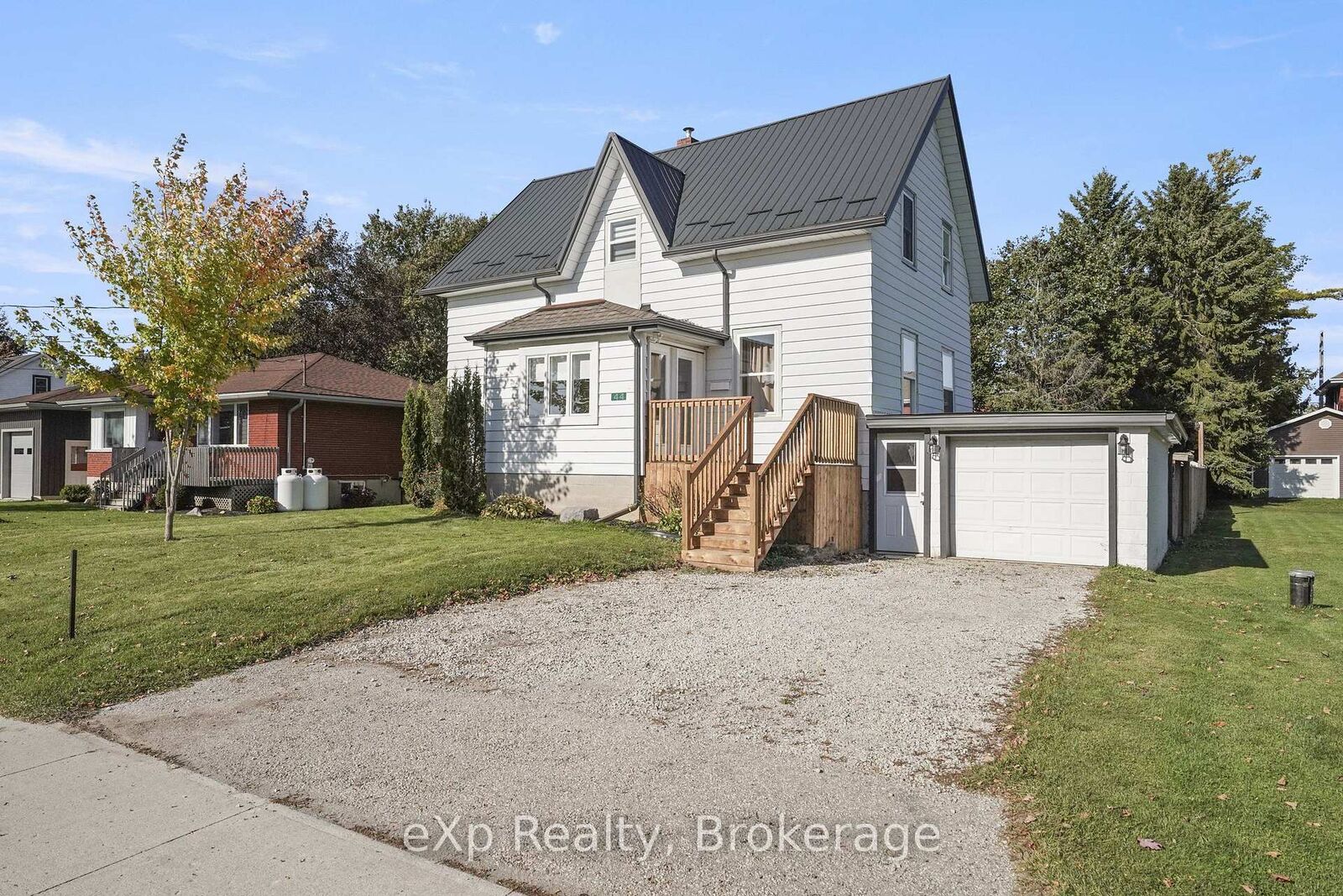 Property Photo:  44 Schade Street  ON N0K 1P0 