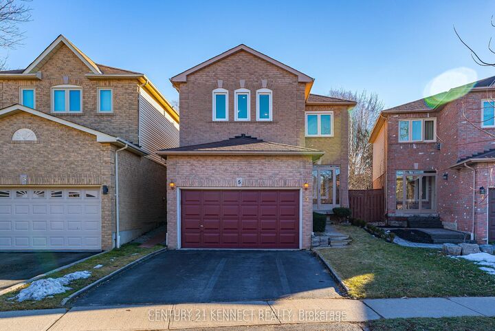 Property Photo: 5 Knotty Pine Drive ON L1R 2J6